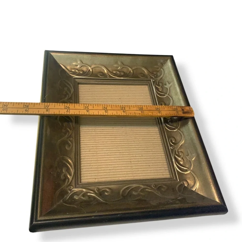 VTG MCM Ornate Gold Picture Frame Decorative Swirls Stand 8x10 Hollywood Regency